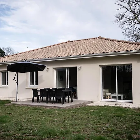 La Maison Aux Chevreuils Nyaraló *